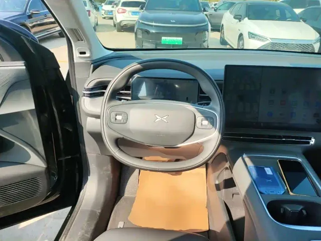 Xpeng G6 — Фото автомобиля 10