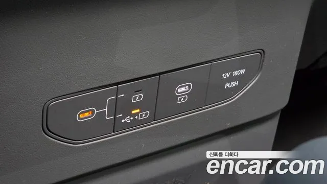 Kia EV9 — Фото автомобиля 29