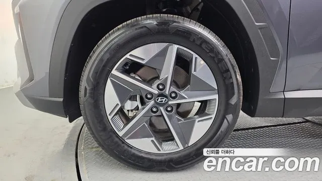 Hyundai Tucson Новый Tucson (NX4) Бензин 1.6 турбо 2WD — Фото автомобиля 5