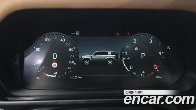 Land Rover Defender — Фото автомобиля 8