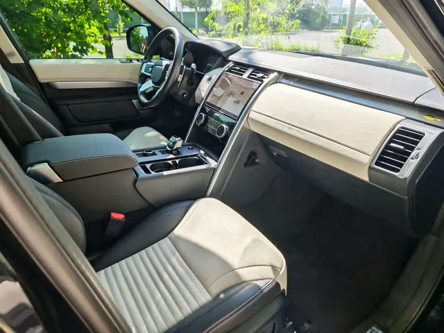 Land Rover Discovery — Фото автомобиля 16
