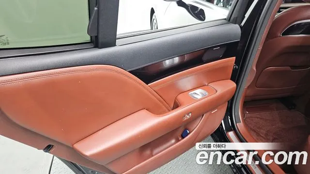Genesis G90 Бензин 3.5 турбо AWD — Фото автомобиля 25
