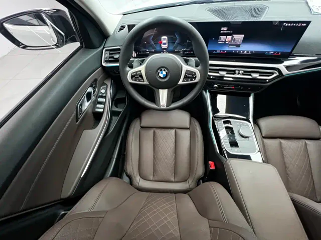 BMW 3 Series — Фото автомобиля 10