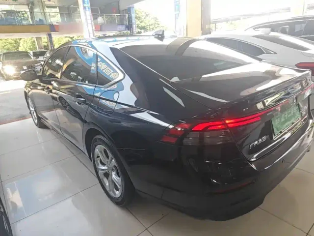 Honda Accord — Фото автомобиля 4
