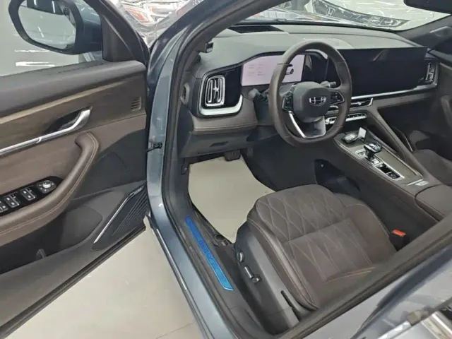 Geely Xingyue L — Фото автомобиля 15