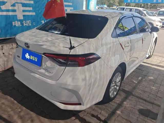Toyota Corolla — Фото автомобиля 3