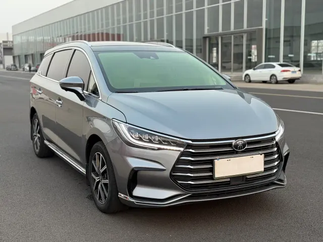 BYD Song MAX — Фото автомобиля 3