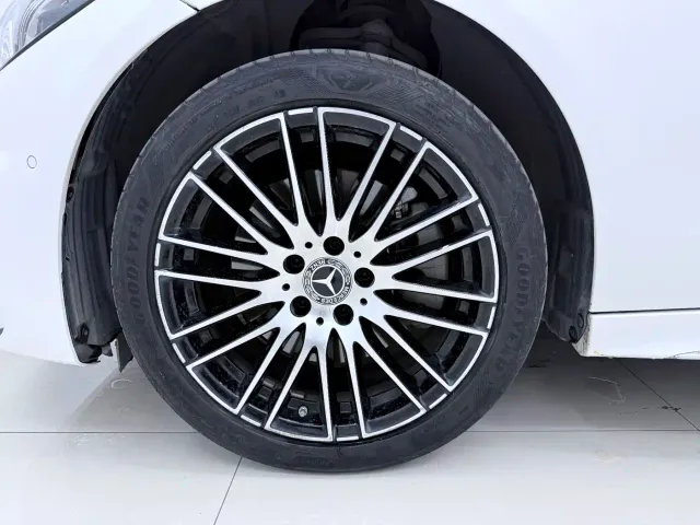 Mercedes-Benz C-Class — Фото автомобиля 17