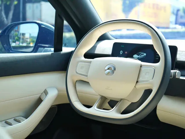 Nio EC6 — Фото автомобиля 6