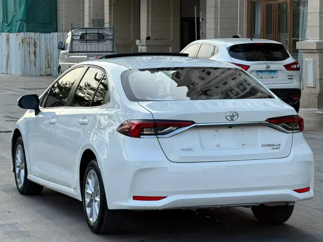 Toyota Corolla — Фото автомобиля 8
