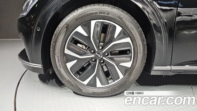 Kia EV6 — Фото автомобиля 4