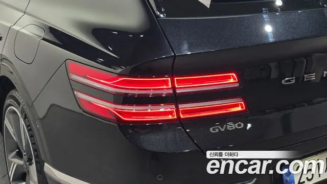 Genesis GV80 — Фото автомобиля 8