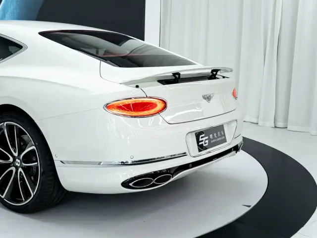 Bentley Continental — Фото автомобиля 18