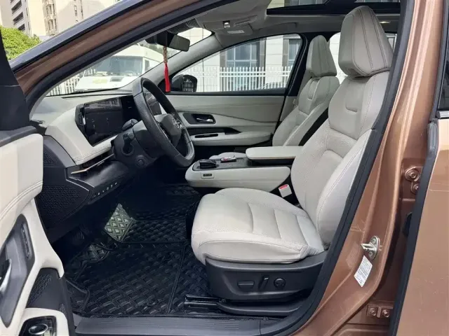 Nissan Ariya — Фото автомобиля 9