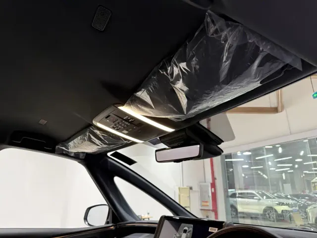 Toyota Alphard — Фото автомобиля 25