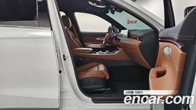 Genesis GV70 2.5T Бензин AWD — Фото автомобиля 21