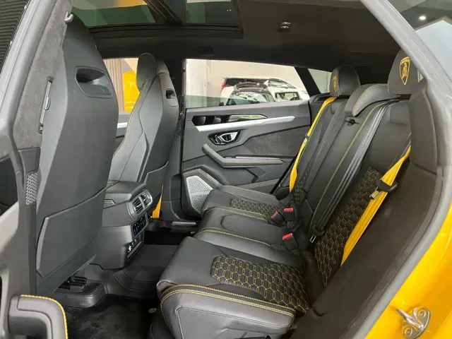 Lamborghini Urus — Фото автомобиля 3