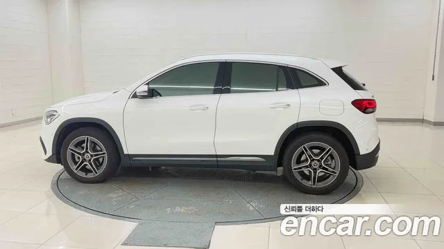Mercedes-Benz GLA-Class H247 — Фото автомобиля 2