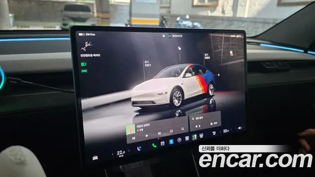 Tesla Model Y — Фото автомобиля 10