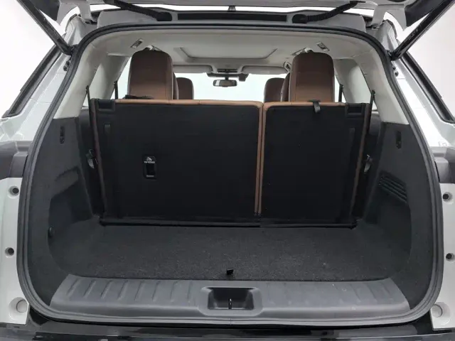 Nissan Terra — Фото автомобиля 16