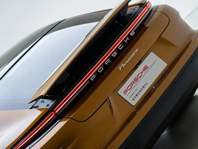 Porsche Panamera — Фото автомобиля 7