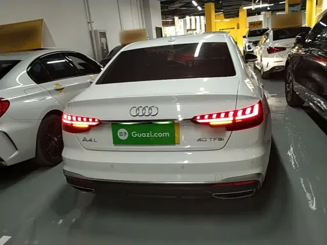 Audi A4L — Фото автомобиля 5