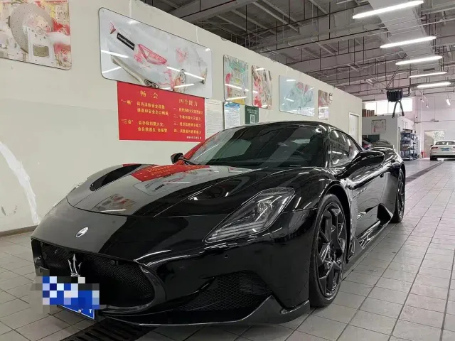 Фотография автомобиля — Maserati MC20