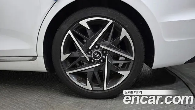Hyundai Grandeur New — Фото автомобиля 6