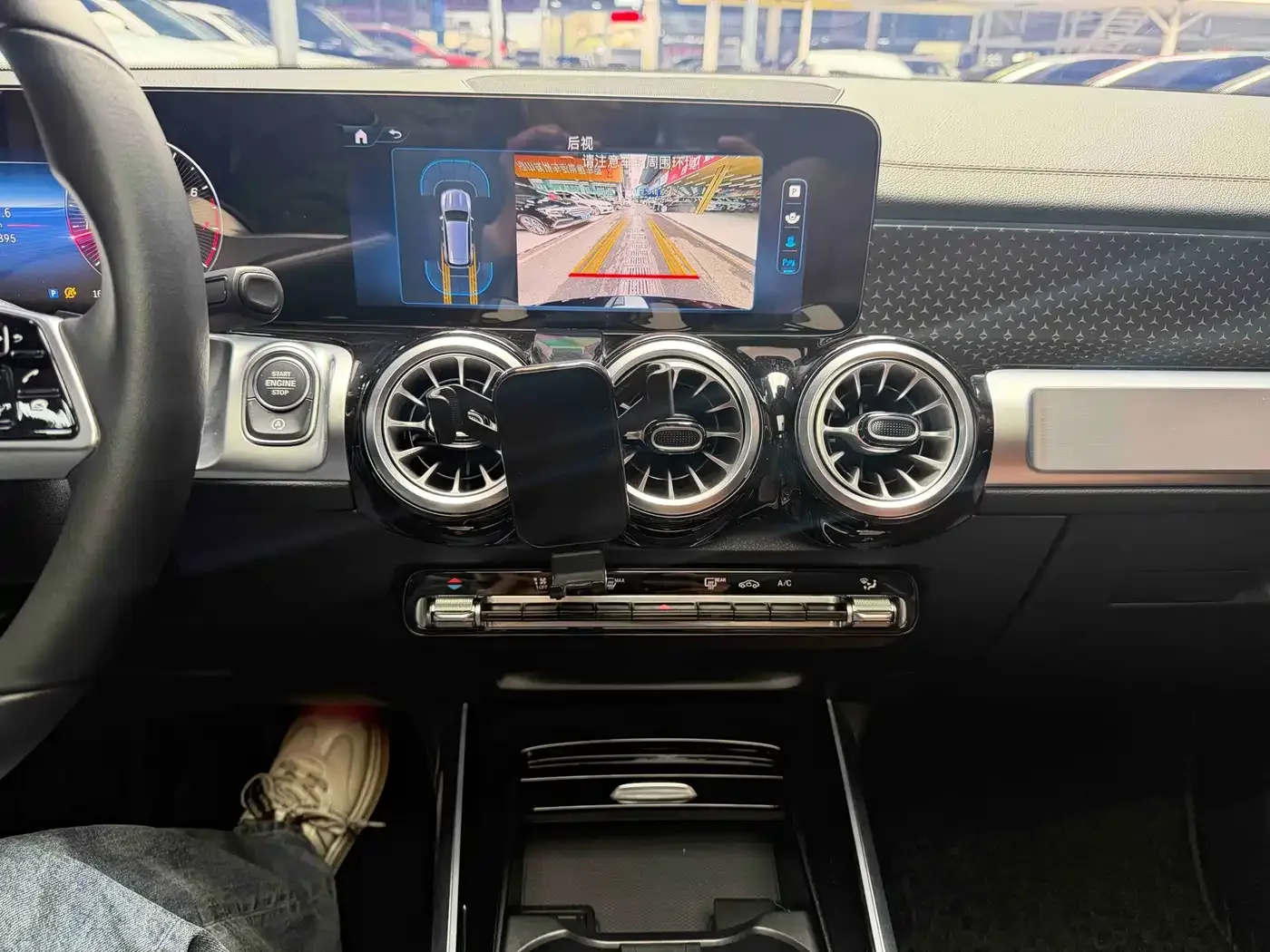 Mercedes-Benz Mercedes-Benz GLB 2024 Facelift GLB 220 Dynamic — Фото автомобиля 8