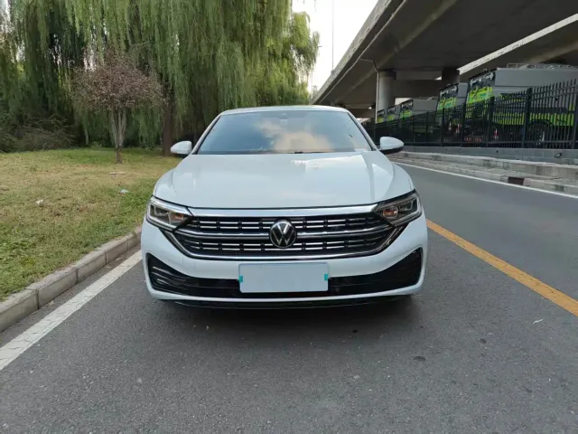Volkswagen Sagitar — Фото автомобиля 2