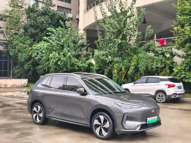 Geely Galaxy E5 — Фото автомобиля 15