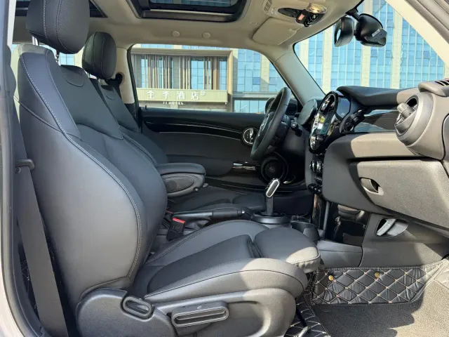 MINI Hatch — Фото автомобиля 13