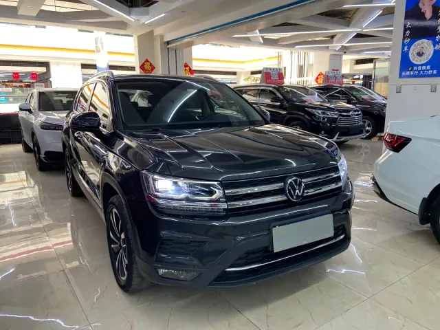 Volkswagen Tharu — Фото автомобиля 3