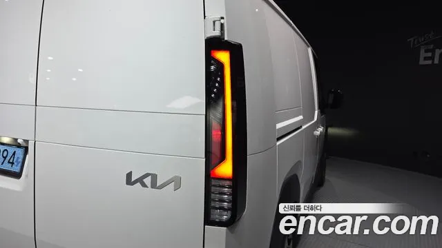Kia PV5 — Фото автомобиля 8