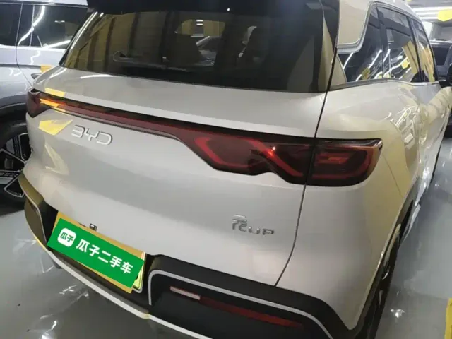 BYD Yuan UP — Фото автомобиля 6