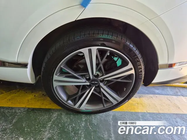 Genesis GV80 — Фото автомобиля 19