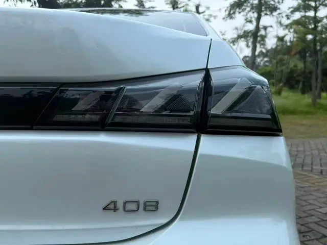 Peugeot 408 — Фото автомобиля 14