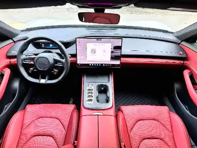 Xiaomi SU7 — Фото автомобиля 3
