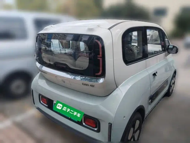 Baojun KiWi EV — Фото автомобиля 4