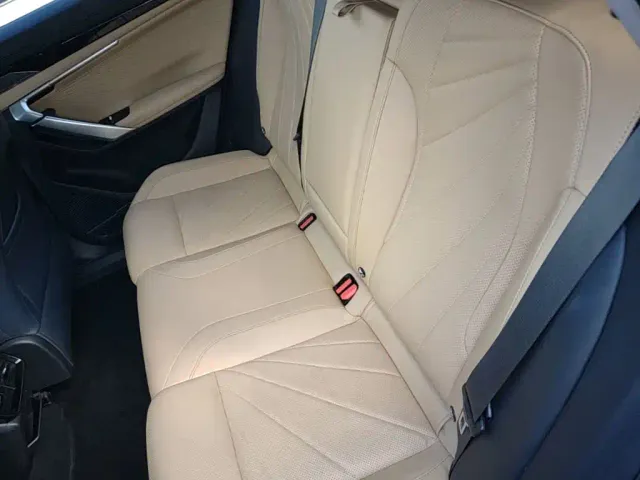 Geely Boyue L — Фото автомобиля 16