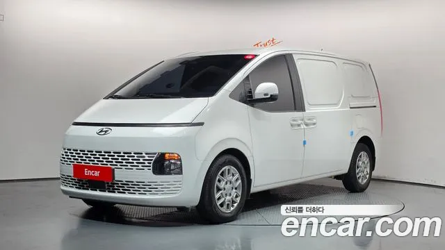 Фотография автомобиля — Hyundai Staria