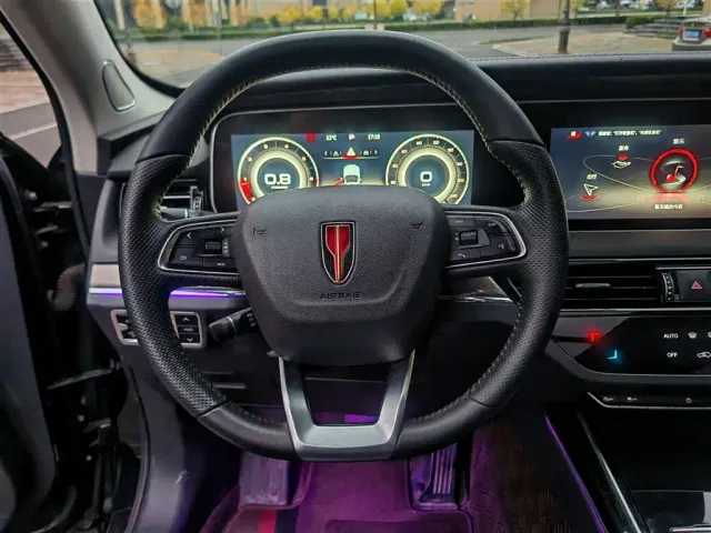 Hongqi HS5 — Фото автомобиля 11