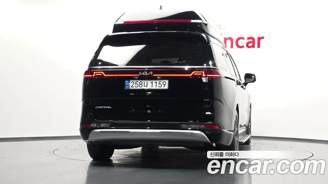Kia Canival — Фото автомобиля 4