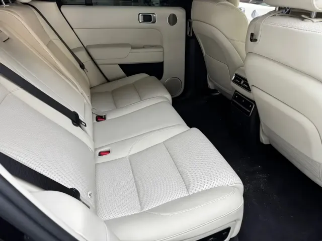 Li Auto L7 — Фото автомобиля 8
