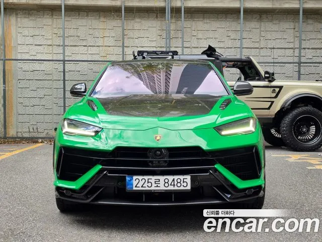Lamborghini Urus — Фото автомобиля 2