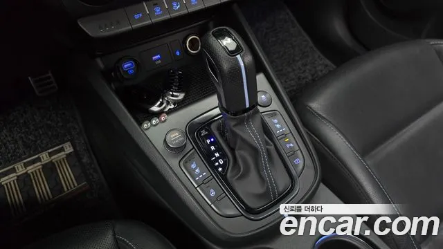 Hyundai Kona Новый Kona Бензин 2.0 2WD — Фото автомобиля 9