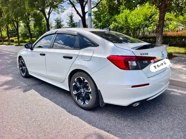 Honda Civic — Фото автомобиля 7