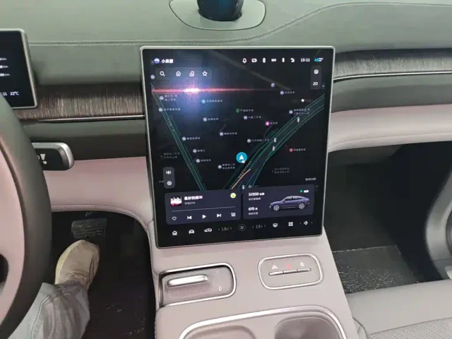 Nio EC6 — Фото автомобиля 12