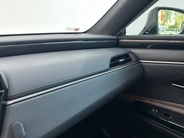 Lexus ES — Фото автомобиля 13