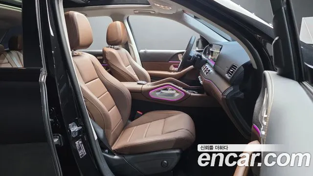 Mercedes-Benz GLE-Class — Фото автомобиля 24